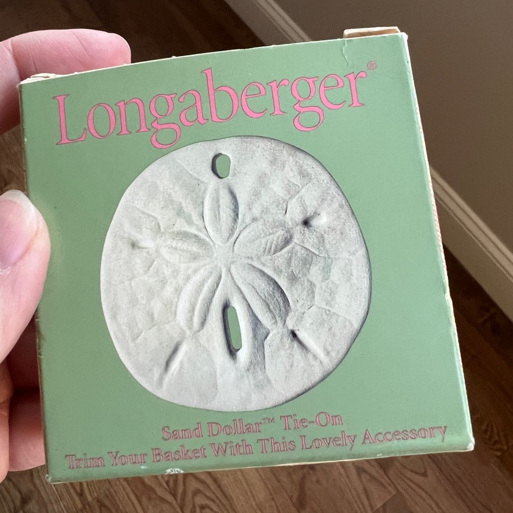 NIB Longaberger Sand Dollar Tie-On Basket Accessory